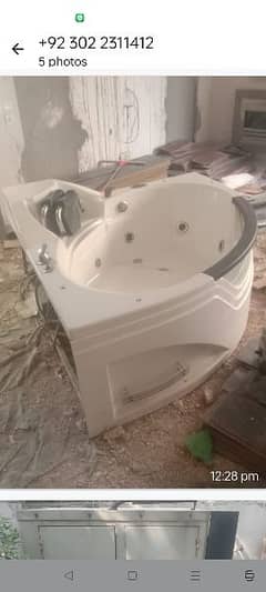 jacuzzi Bathtub Full size 0