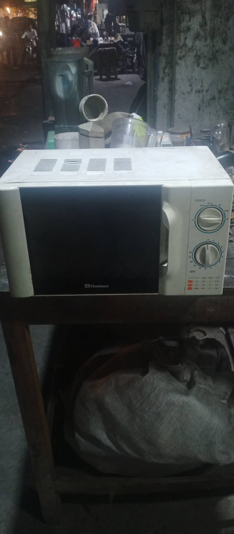 Dawlance Microwave oven original condition 1