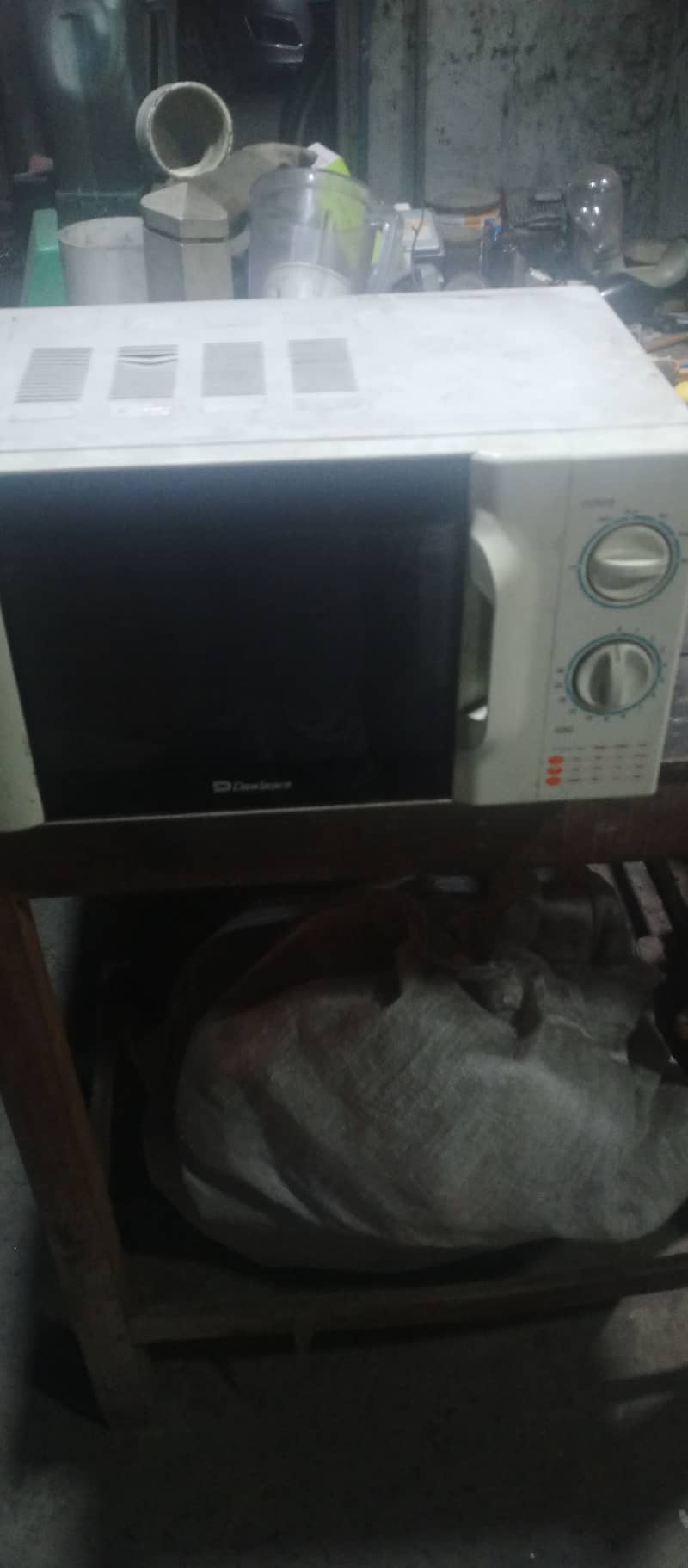 Dawlance Microwave oven original condition 4