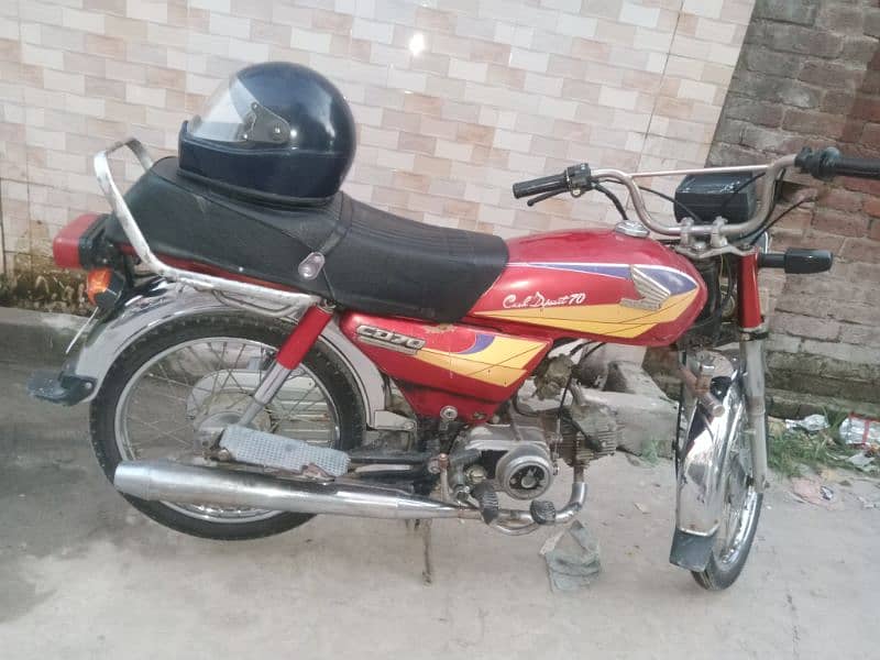 Honda CD70 2005 model Old is Gold 1