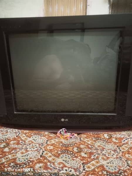 LG TV 21 inch 3