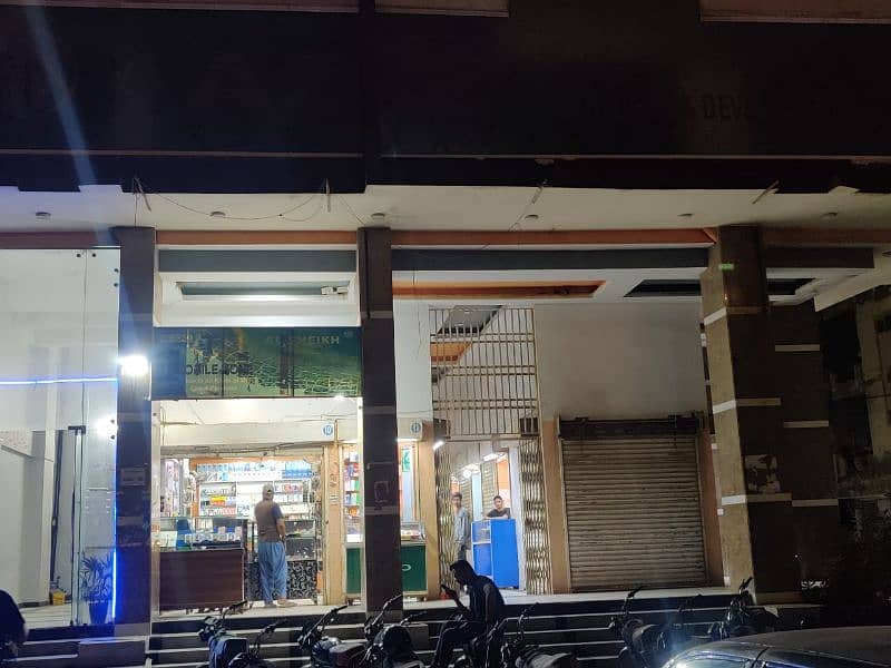 mobile shop for sale front facing prime location surjani. . . 5