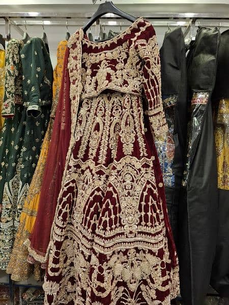 Barat lehnga 0