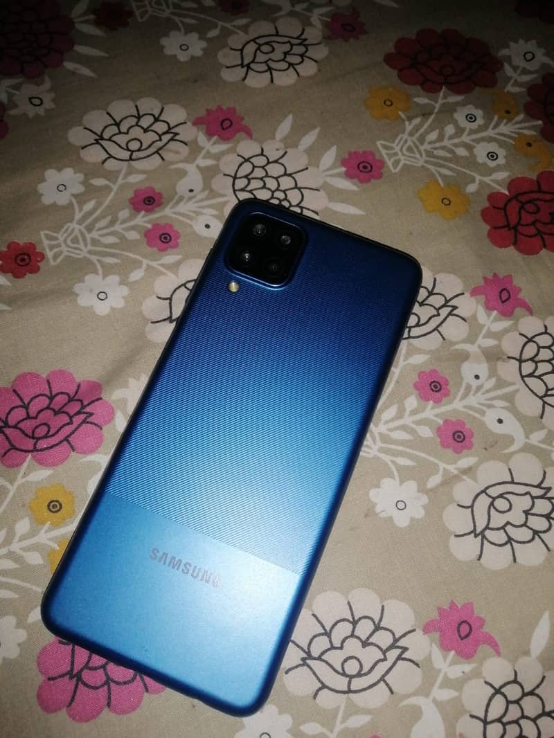 Samsung Galaxy A12 1