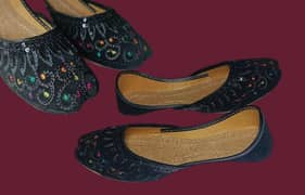 Women's velvet handmade khussa 
.