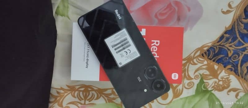 redmi 13c 6GB RAM+ 2GB EXPANDABLE 128GB STORAGE 0