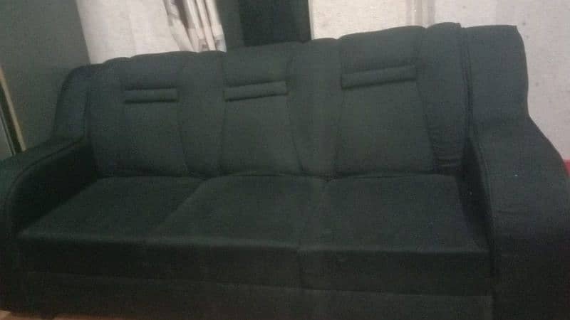 5 seater black color 1