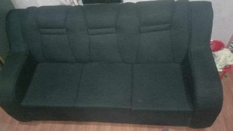 5 seater black color 2