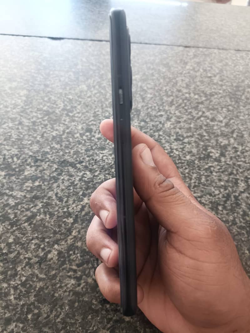 one plus 9 pro 5g for sale urgent 4