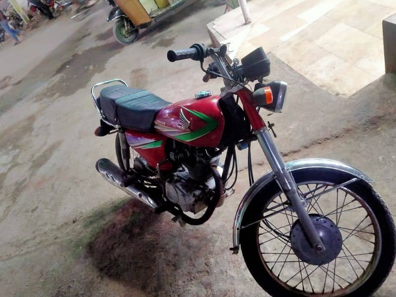 Honda CG125 2013 1