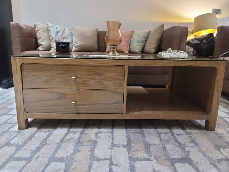 Bed with side Tables, Chester Drawer, Center Table 6