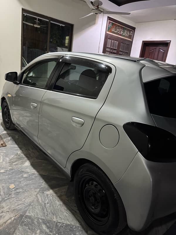 Mitsubishi Mirage 2016 1