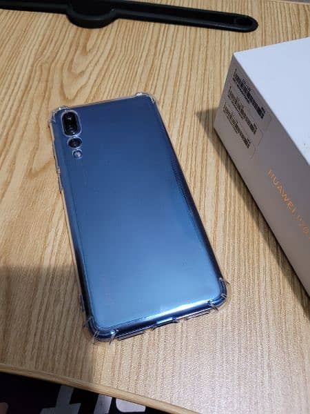 Huawei p20 pro 10/10 condition non approve 7