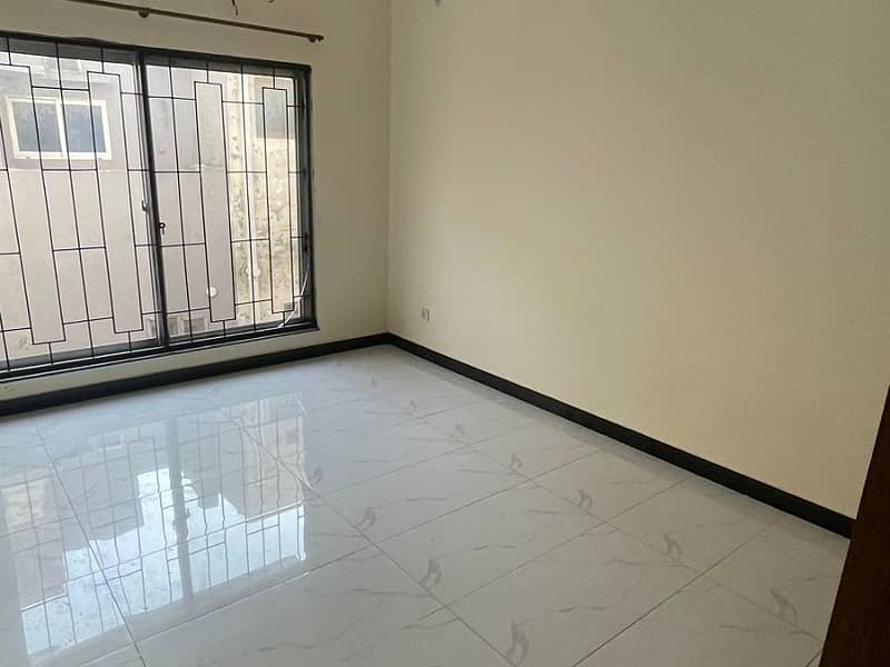 5 Marla Modern House Available For Sale In Paragon City Lahore 6