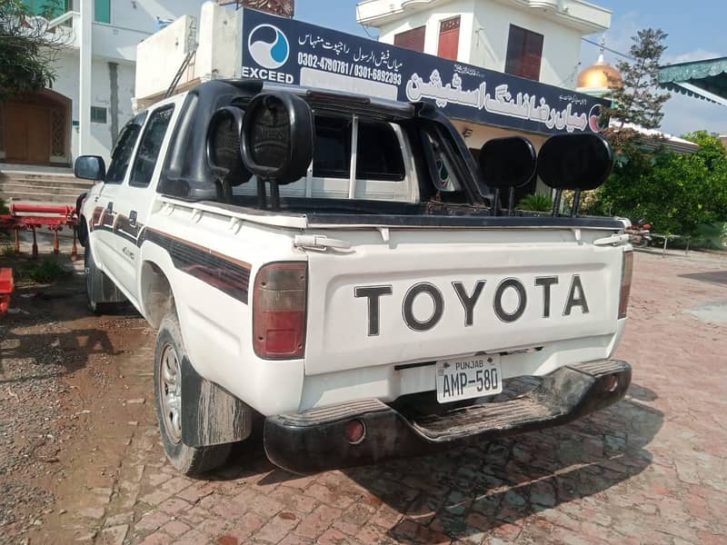 Toyota Hilux 2004 Tigers 7