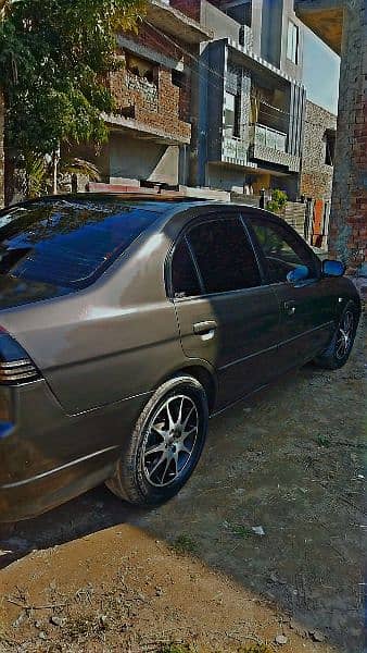 Honda Civic EXi 2005 4