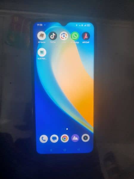 realme c21.     contact on WhatsApp 03258646017 4