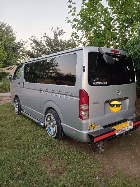 Toyota Hiace 2013 baksa 200 4