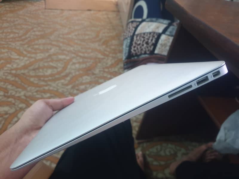 MACBOOK AIR EARLY 2015 2