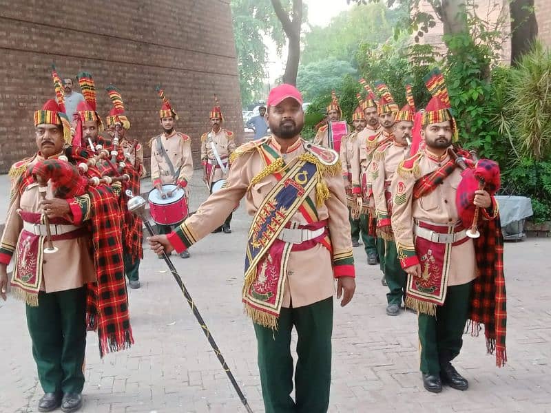 Decent Pipe Band 2