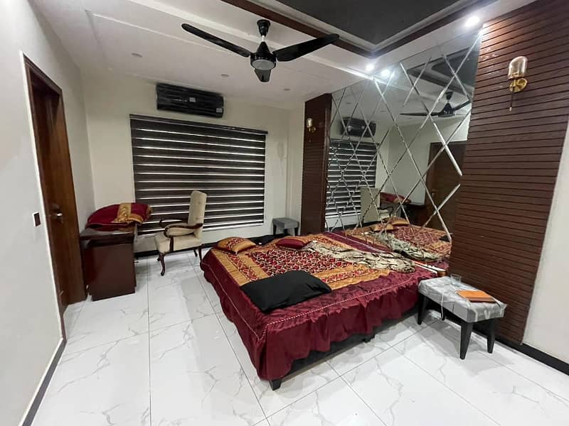 10 Marla modern House Available For Sale In Paragon City Lahore 4