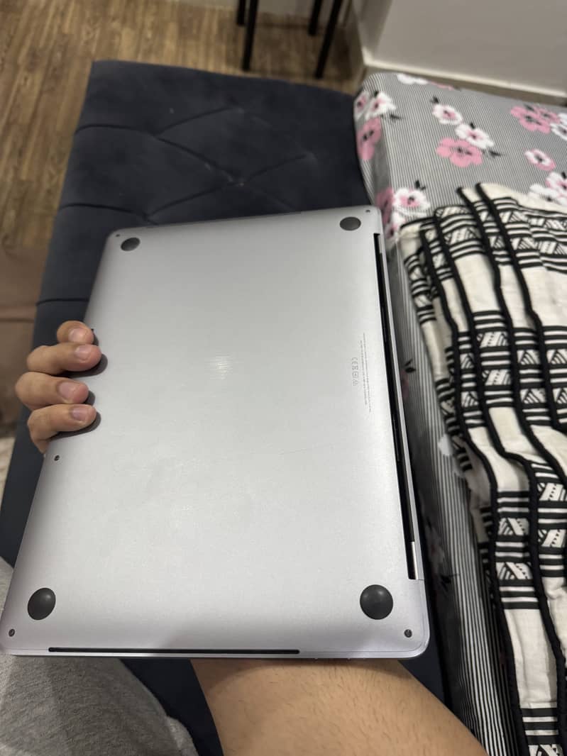 Apple Macbook pro 2019 3