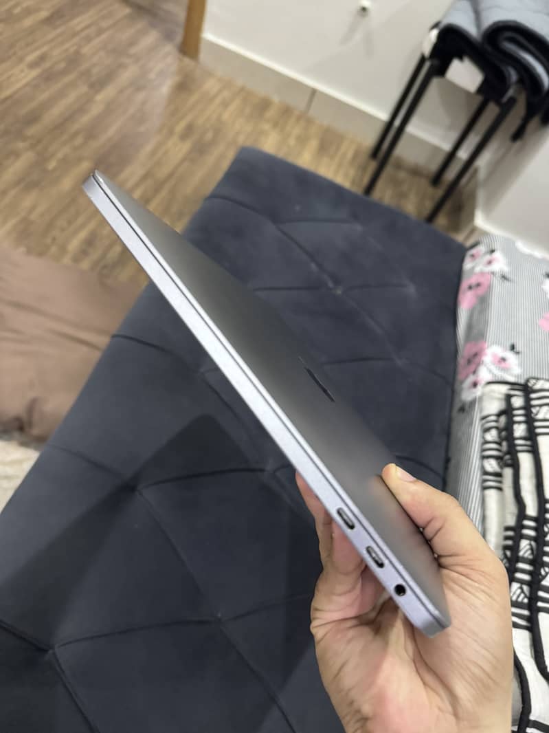 Apple Macbook pro 2019 5