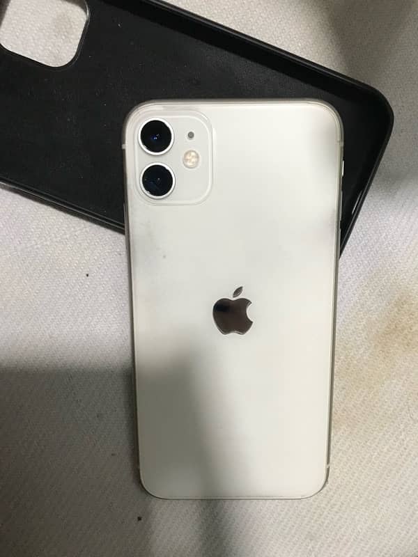 Iphone 11 Dual PTA Water packed 128 Gb 2