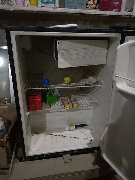 Small Fridge 1