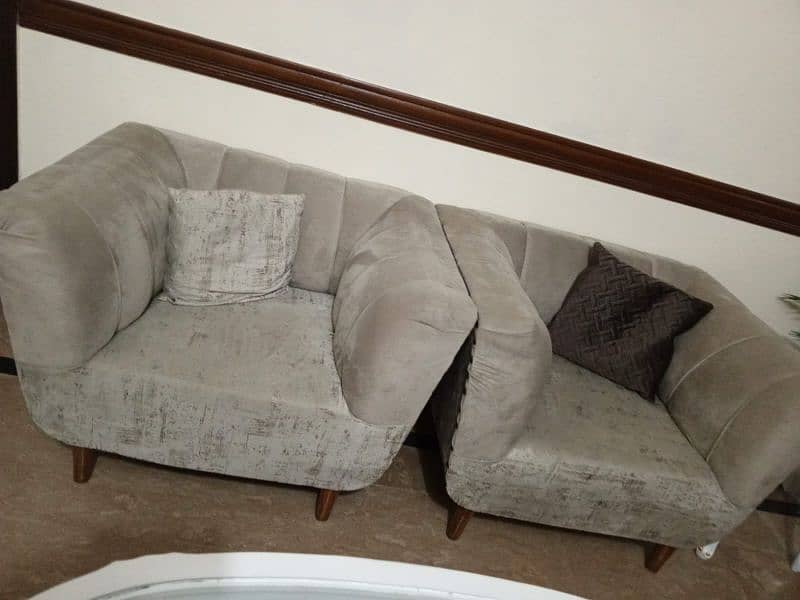 new condition sofa 3 month used only what's app 03485379020 4