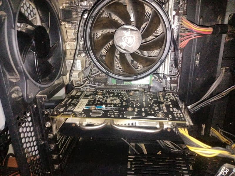 NVIDIA GEFORCE GTX 960 4GB DDR5 GRAPHIC CARD FOR SALE 99% PERFECT 8