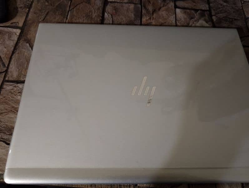 HP Elite Book i5 8Gen Scratchless Condition. 18