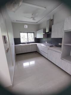 22 Marla House Corner Slightly Used With Separate Gate 3Bed Tv lounge 3 Terrace Available for rent in DHA Phase near J block Club 0