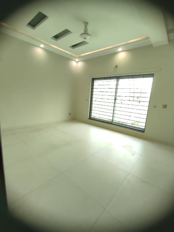 22 Marla House Corner Slightly Used With Separate Gate 3Bed Tv lounge 3 Terrace Available for rent in DHA Phase near J block Club 9