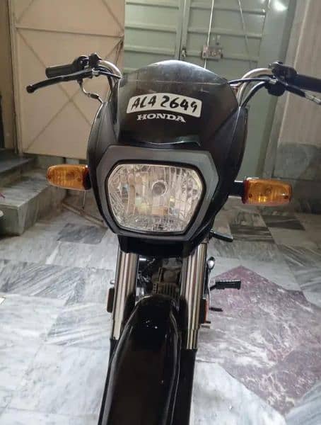 Honda CD 70 dream 4