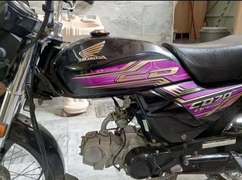 Honda CD 70 dream 12