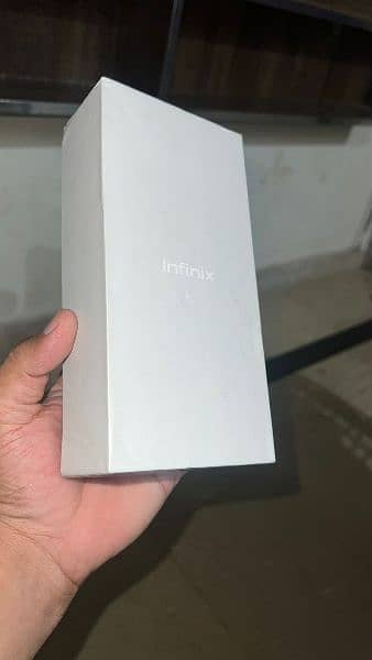 Infinix Note 30  8/256 4