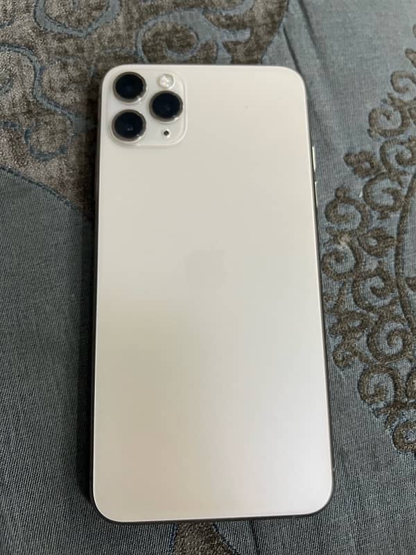 iphone 11 pro max 2