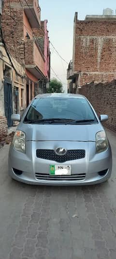 Toyota Vitz 2006 lush car