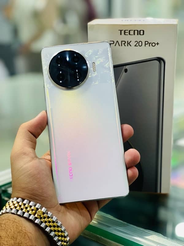 Tecno sparks 20 pro+ 16/256Gb 1