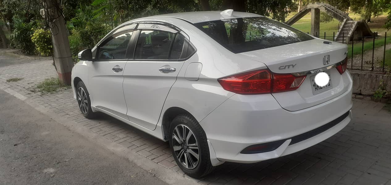 Honda City Aspire 2022 1.5 CVTi 1