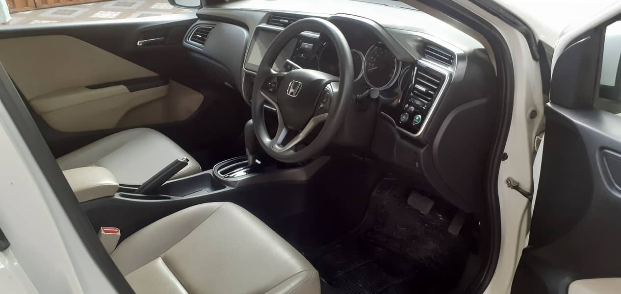 Honda City Aspire 2022 1.5 CVTi 10