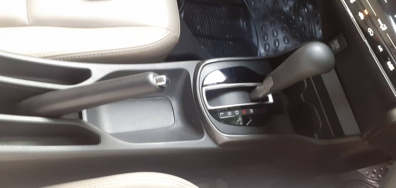 Honda City Aspire 2022 1.5 CVTi 13