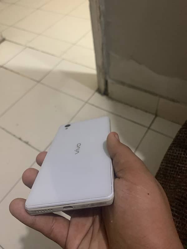 vivo Y51A 1