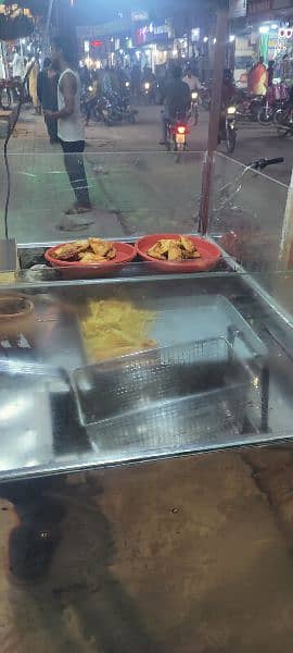 chips wala counter sale roll samosa counter 2