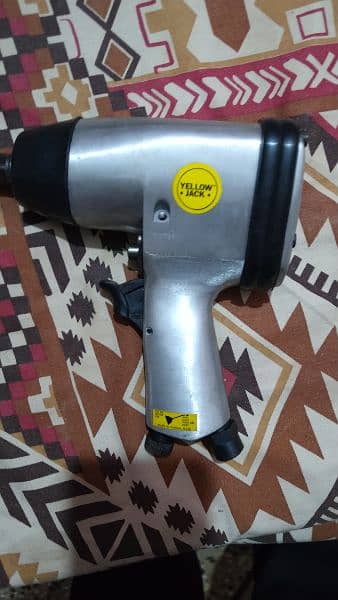 yellow jack 1/2" Impact wrench 3