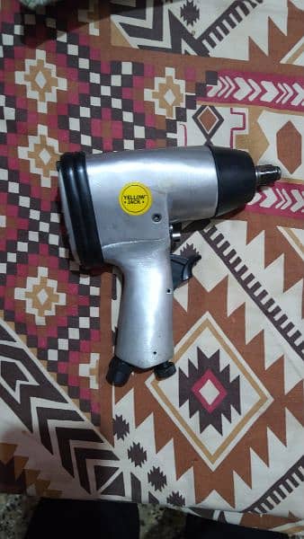 yellow jack 1/2" Impact wrench 4