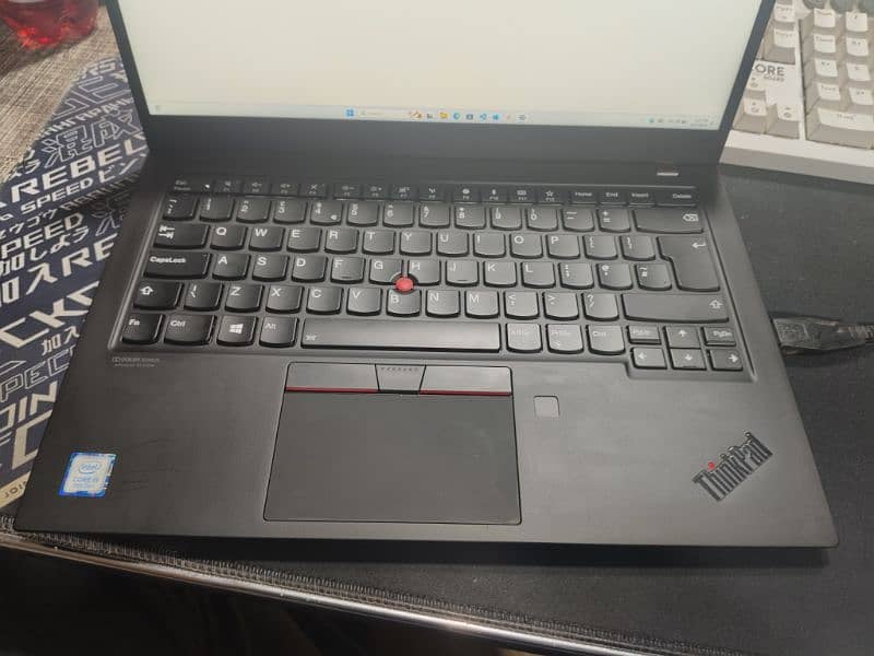 HP Thinkpad Carbon X1 - i5 8th generation 1