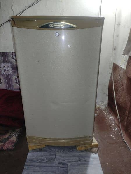 Fridge for sale 0