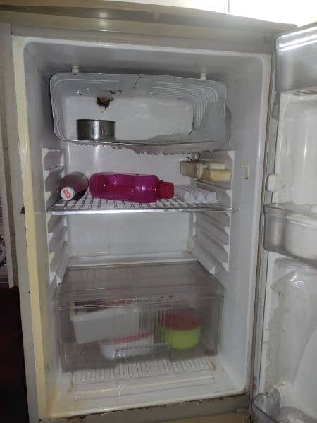 Fridge for sale 3